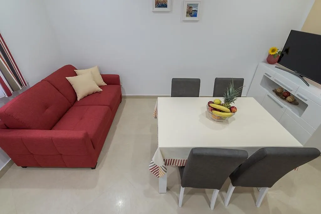 Drop In Split Luxury Suites