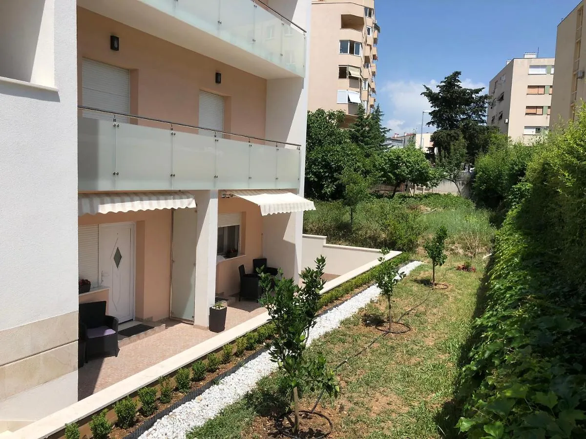 Drop In Split Luxury Suites