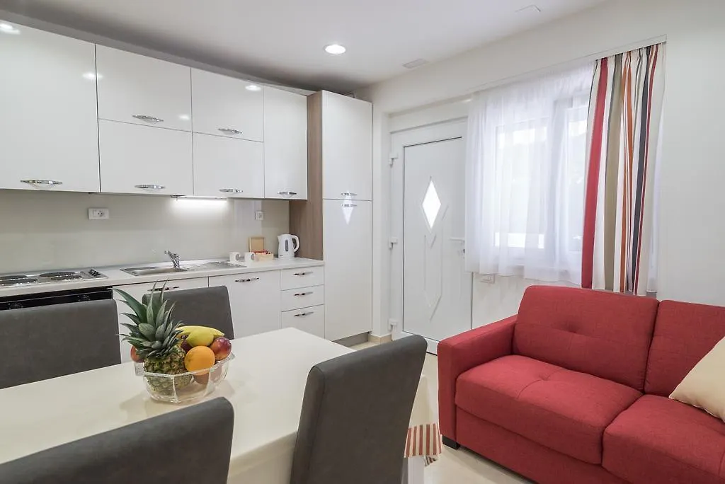Drop In Split Luxury Suites 0*,  Croatia